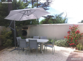 Maison jardin au calme sur la île de Ré